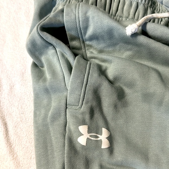 Adidas Lightweight Tapered Sweatpants - Picture 4 of 4